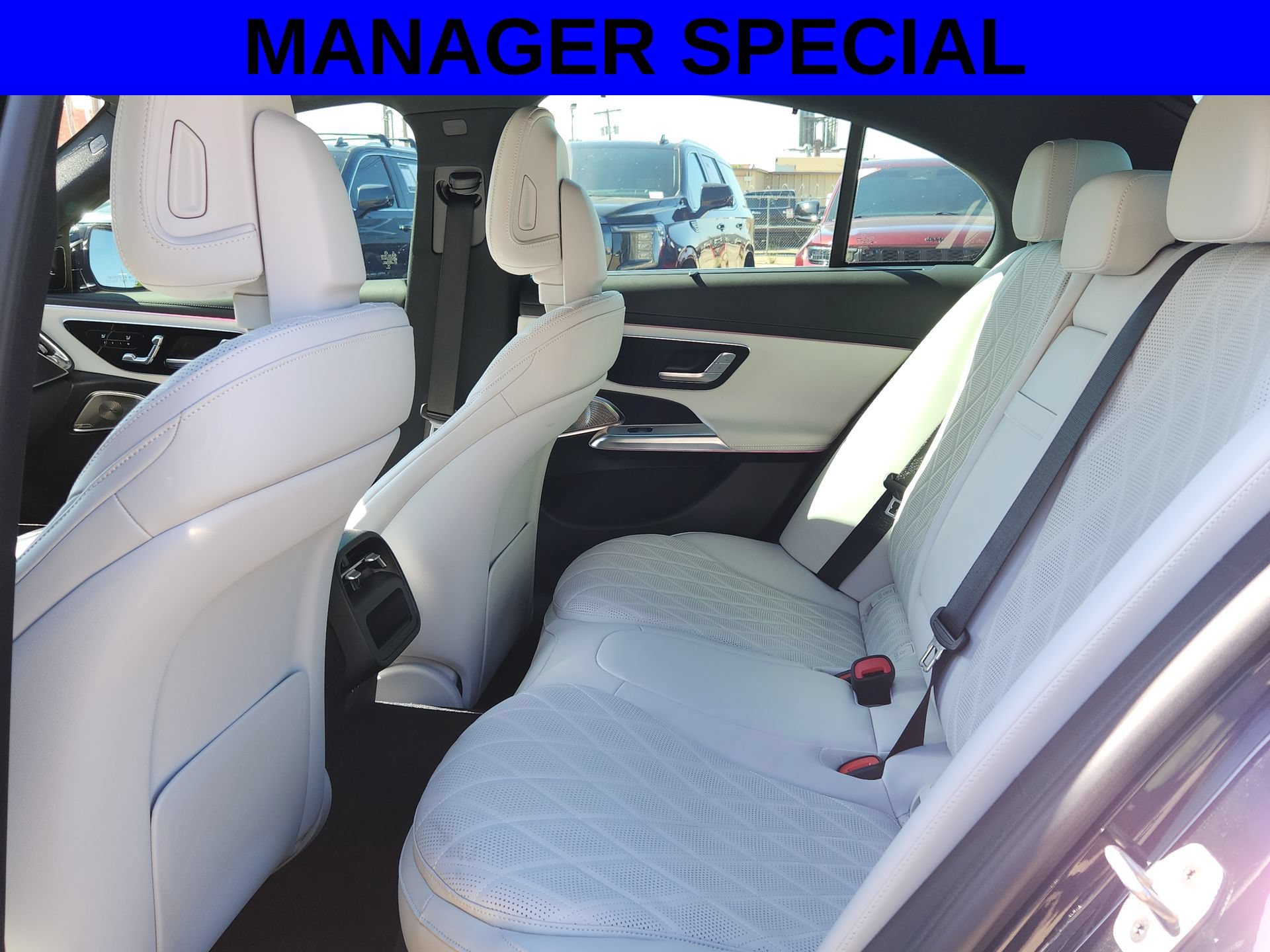 Used 2025 Mercedes-Benz E 450 4MATIC Sedan image 13