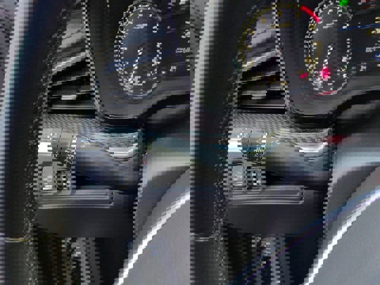 Used 2023 Cadillac XT5 Sportv image 28