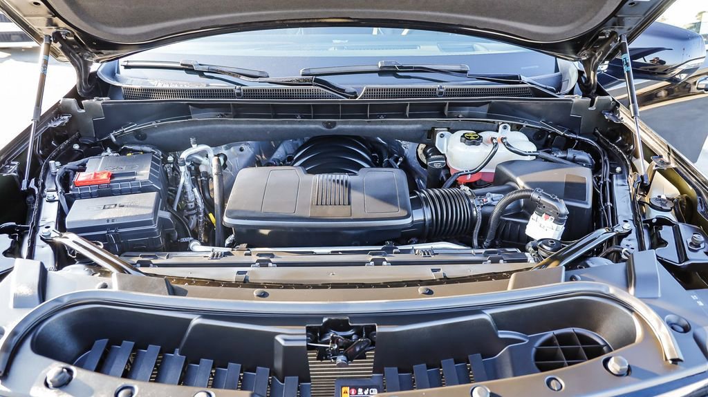 Used 2025 Cadillac Escalade Premium Luxury image 29