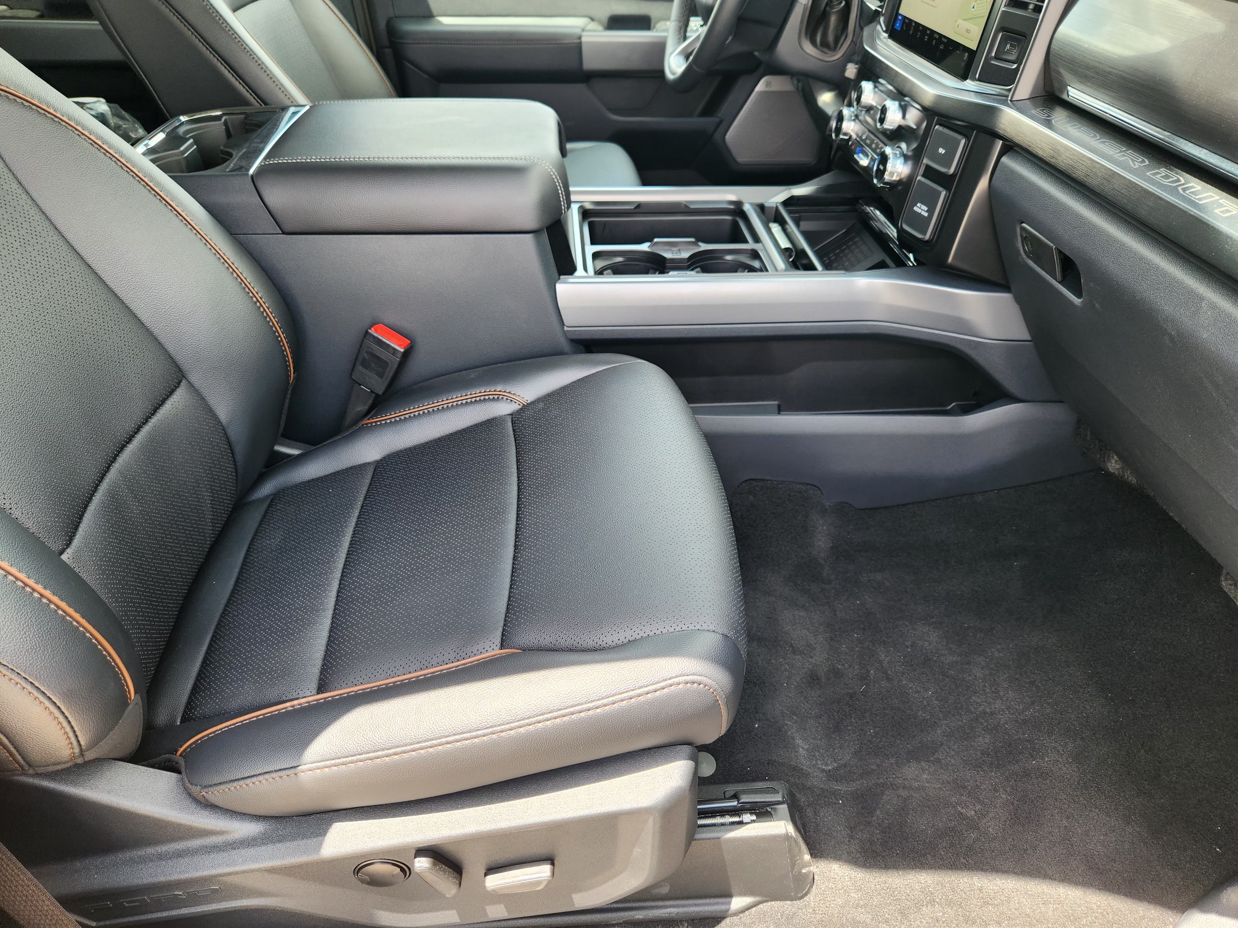 New 2026 Ford F350 Lariat AWD/4WD image 8