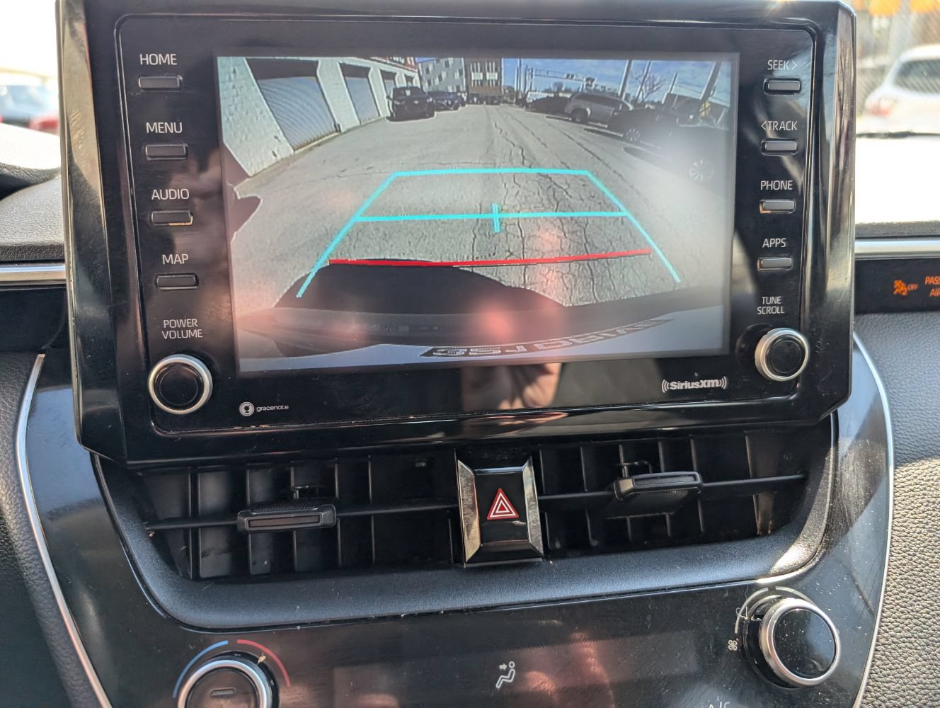 Used 2022 Toyota Corolla LE FWD image 23