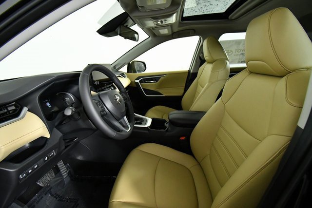 New 2025 Toyota RAV4 XLE Premium image 5