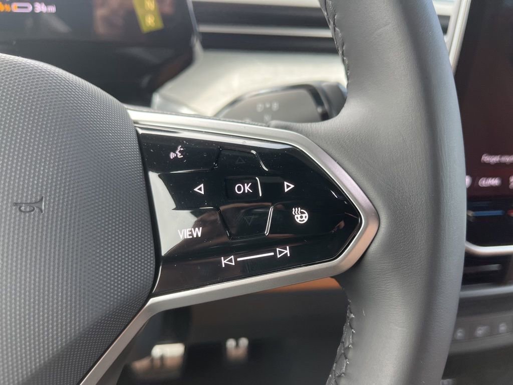 New 2025 Volkswagen ID. Buzz Pro S image 17