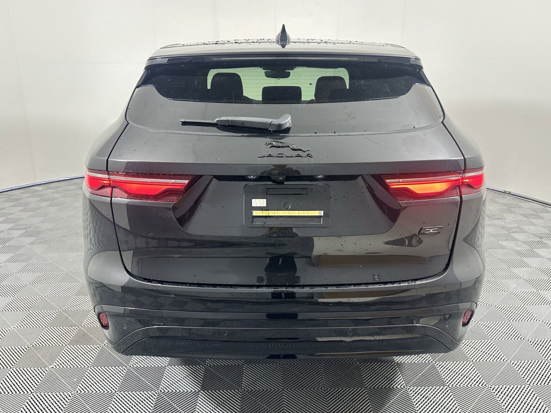 New 2026 Jaguar F-PACE R-Dynamic S image 8