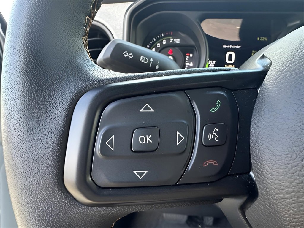 Used 2024 Jeep Wrangler Unlimited w/ Convenience Group image 31