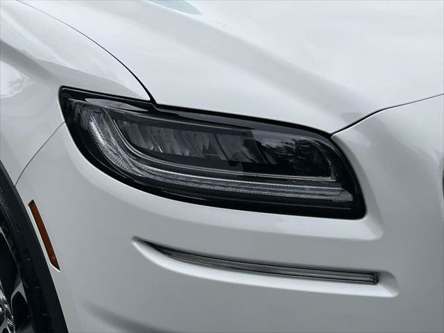 Used 2023 Lincoln Nautilus Reserve AWD/4WD image 12