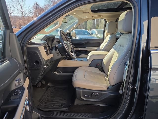 Used 2022 Ford Expedition Limited image 14