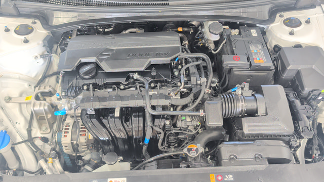 Certified 2025 Hyundai Elantra Sport FWD image 27