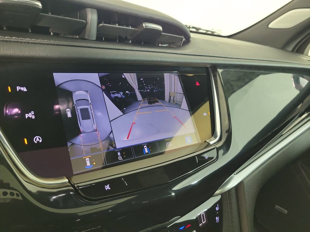 Used 2024 Cadillac XT6 Premium Luxury w/ Technology Package FWD image 28
