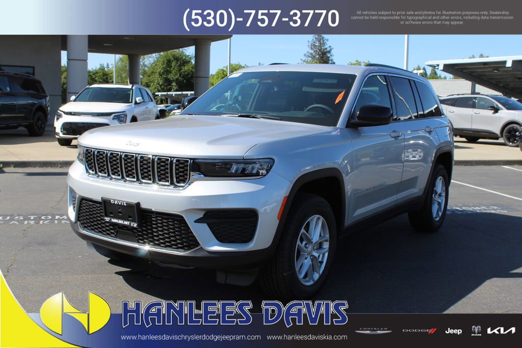 New 2026 Jeep Grand Cherokee Laredo X AWD/4WD image 3