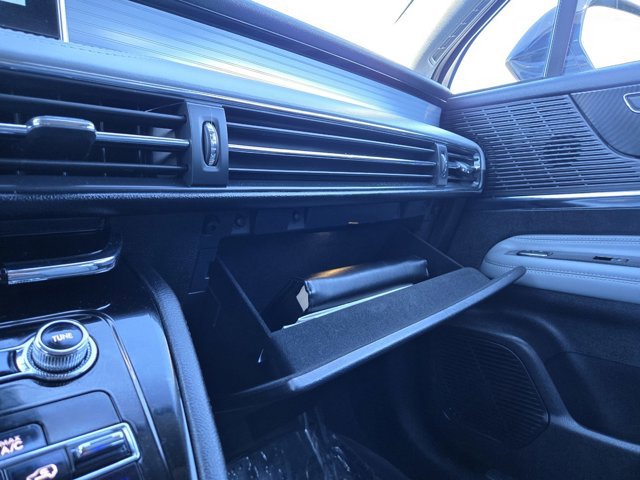 Used 2022 Lincoln Corsair AWD w/ Equipment Group 101A image 14