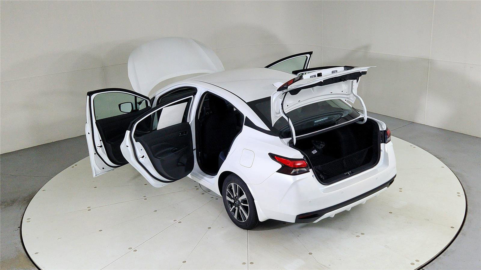 New 2025 Nissan Versa SV w/ Trunk Package image 44