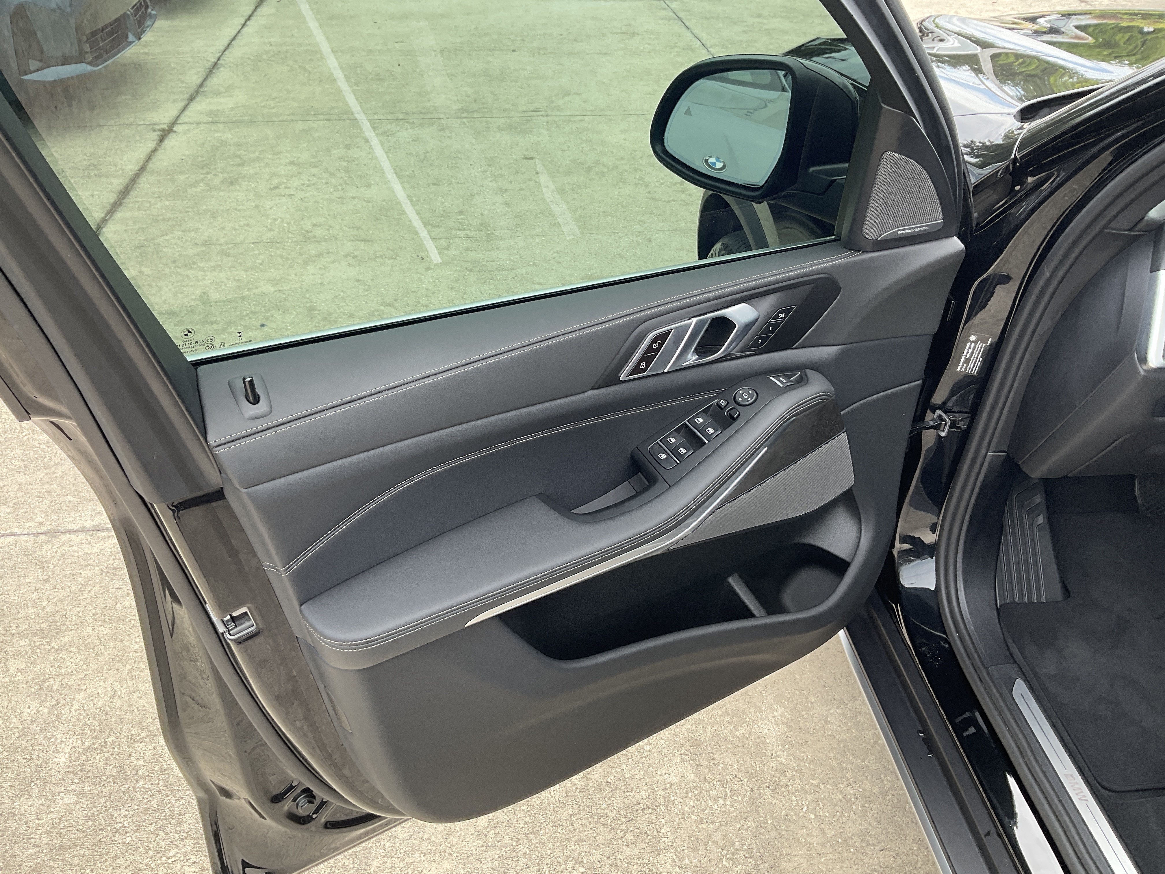 Certified 2024 BMW X5 sDrive40i w/ Premium Package RWD image 8