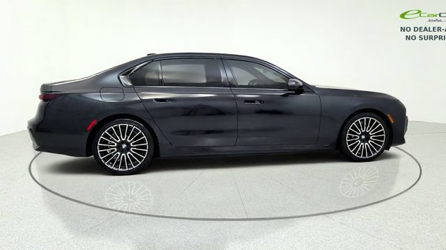 Used 2025 BMW i7 xDrive60 w/ Executive Package RWD image 10
