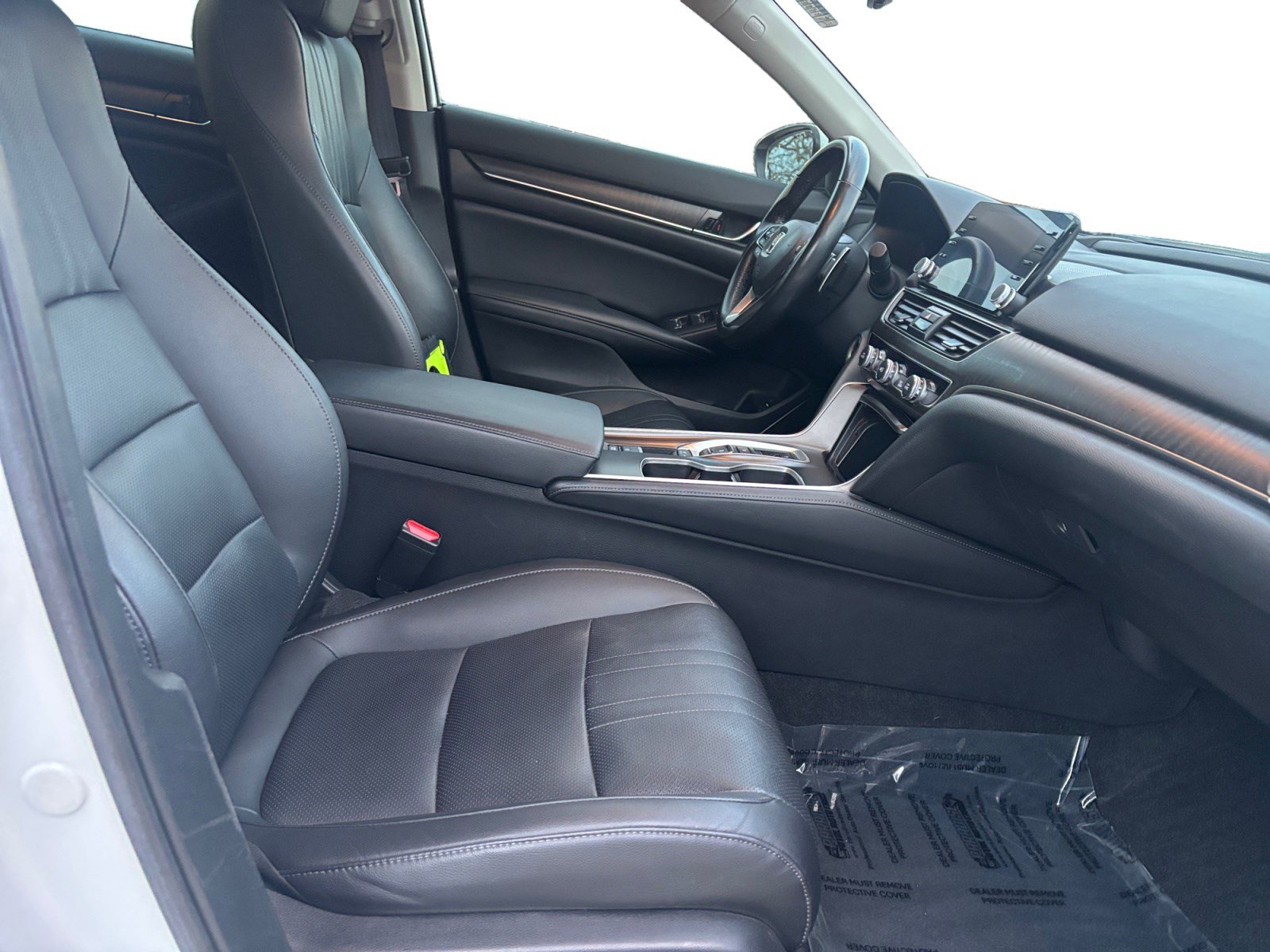 Used 2022 Honda Accord Touring image 15