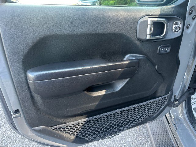 Used 2020 Jeep Wrangler Unlimited Sport w/ Cold Weather Group AWD/4WD image 11
