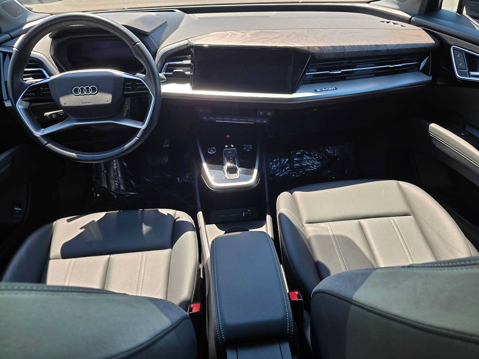 Used 2023 Audi Q4 e-tron Prestige AWD/4WD image 18