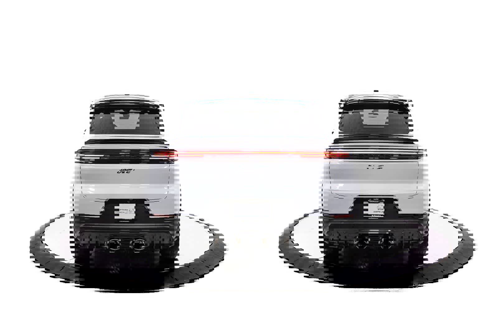 Certified 2025 Porsche Cayenne Turbo GT image 6