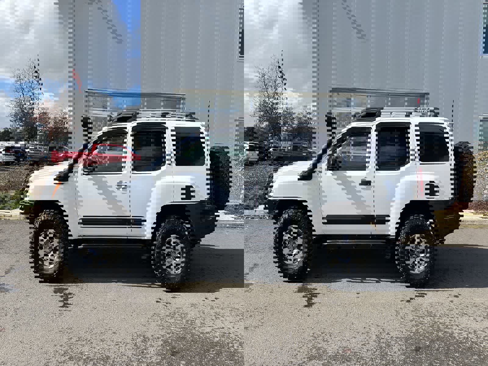 Used 2012 Nissan Xterra PRO-4X w/ Pro-4x Leather Pkg image 2