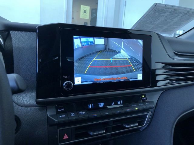 Certified 2025 Toyota Camry LE image 27