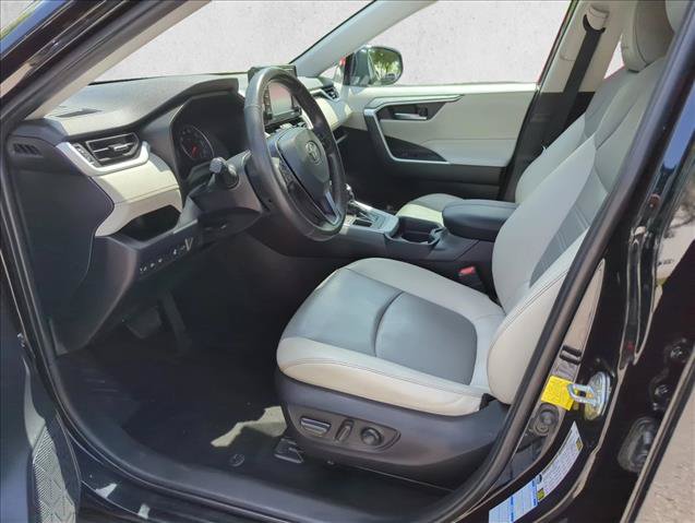 Certified 2020 Toyota RAV4 XLE Premium AWD/4WD image 14