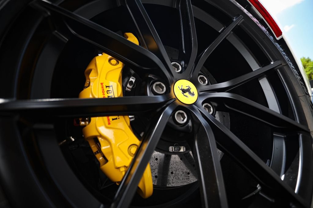 Certified 2019 Ferrari 488 Pista Coupe RWD image 16