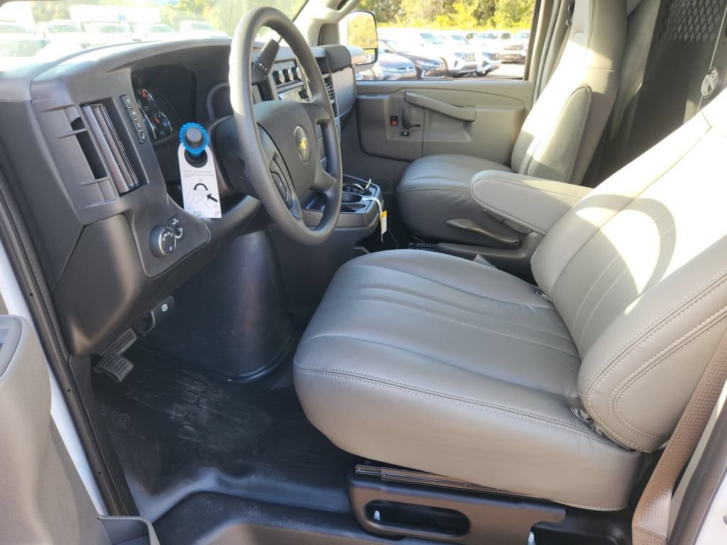 New 2025 Chevrolet Express 2500 w/ Communications Package RWD image 6