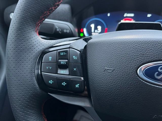 Used 2025 Ford Explorer ST-Line w/ Premium Package image 18