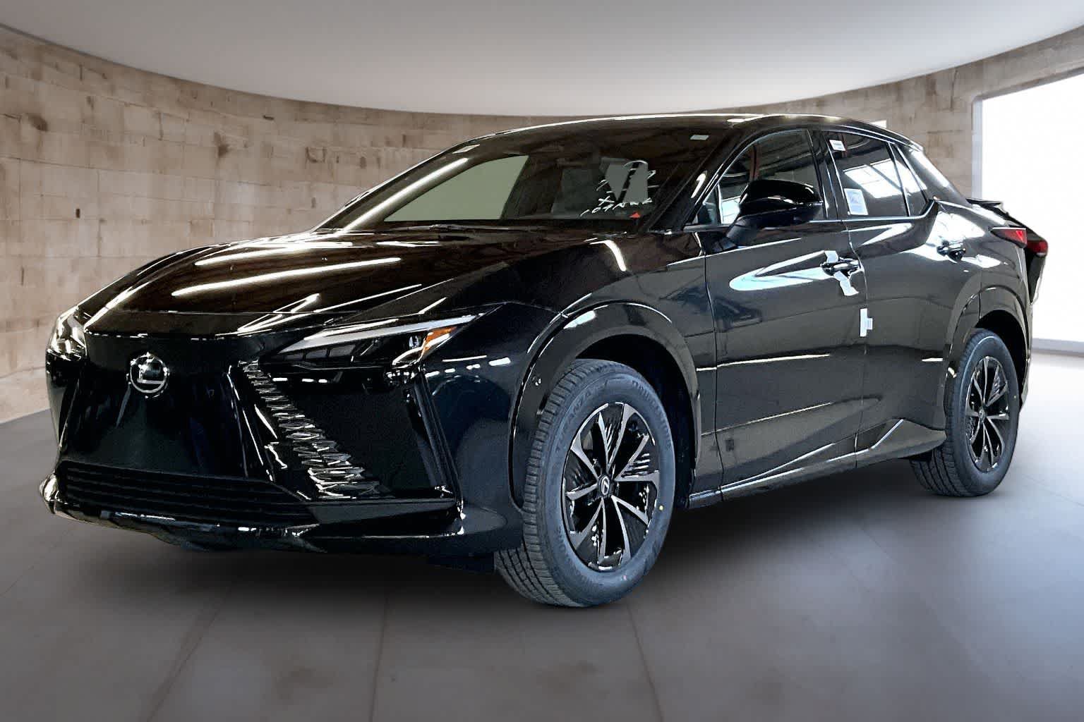 New 2026 Lexus RZ 450e AWD image 2