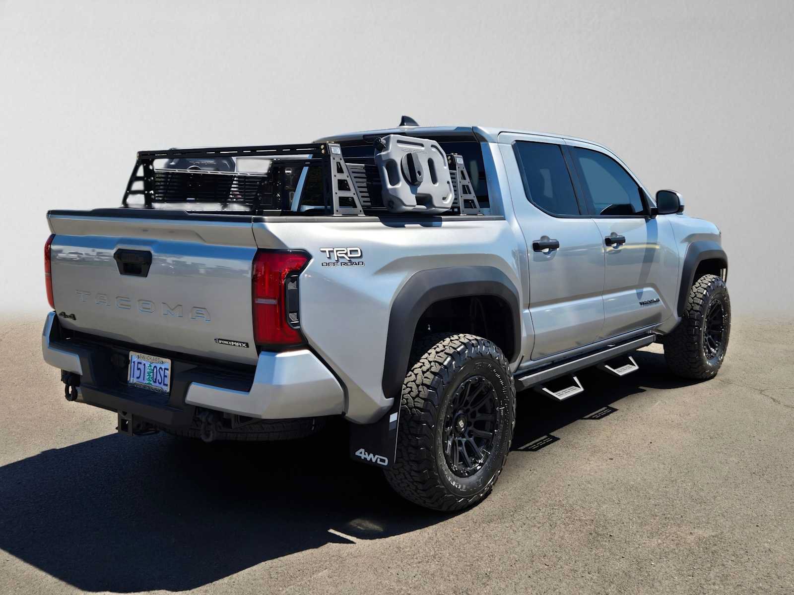 Certified 2025 Toyota Tacoma TRD Off-Road AWD/4WD image 3