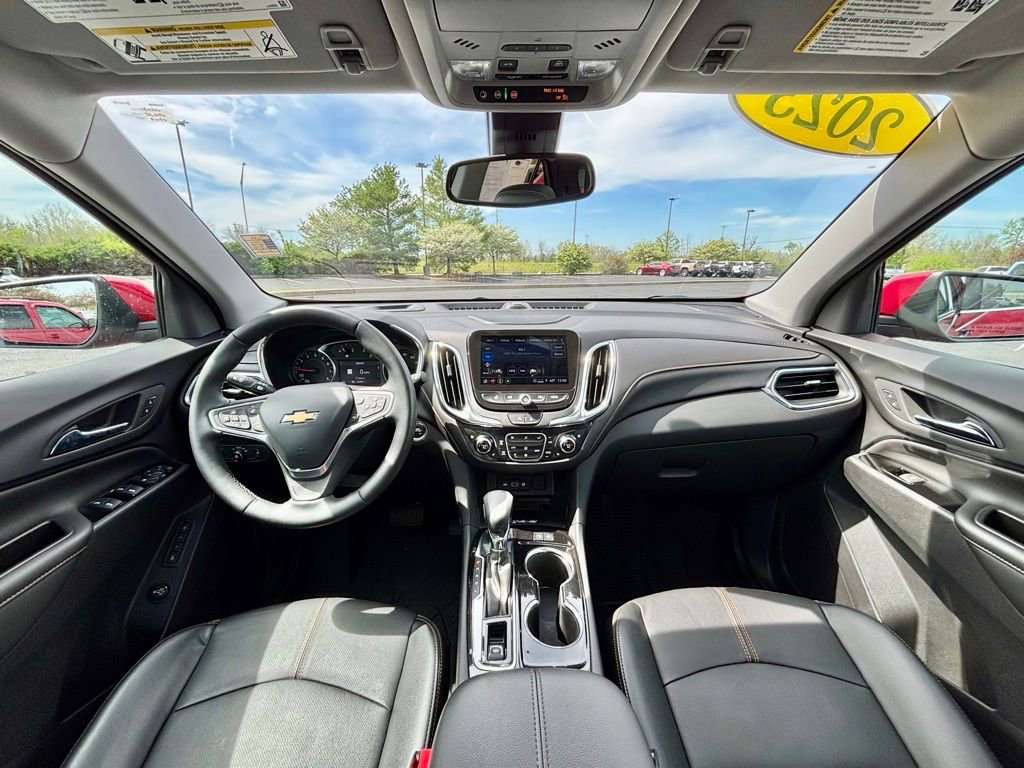 Used 2023 Chevrolet Equinox Premier AWD/4WD image 26