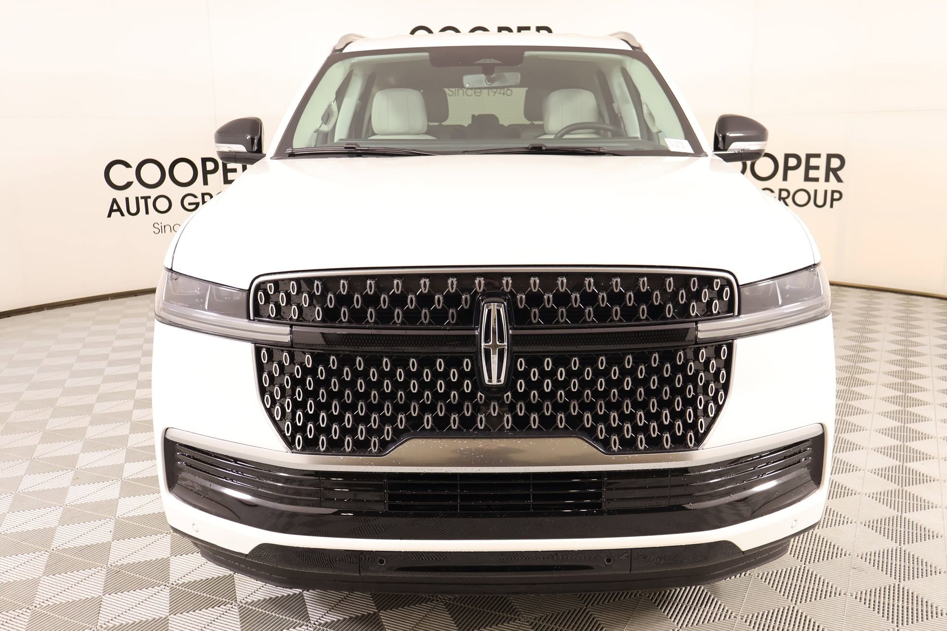 New 2026 Lincoln Navigator Premiere AWD/4WD image 10