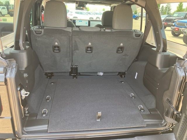 New 2025 Jeep Wrangler Sport S image 28