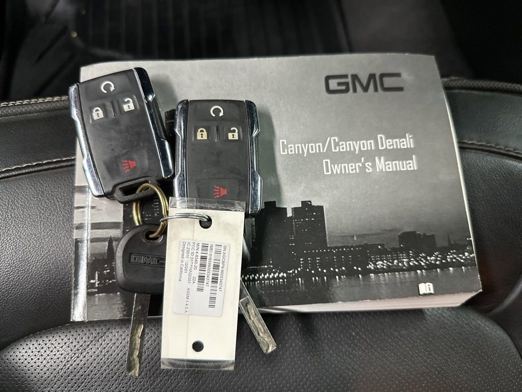 Used 2022 GMC Canyon Denali w/ Denali Black Edition Package image 40
