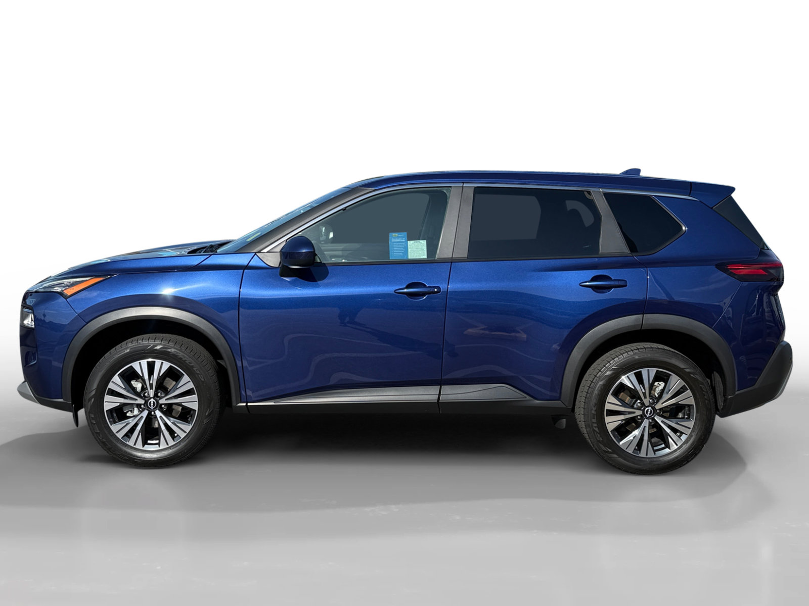 Used 2023 Nissan Rogue SV FWD image 2