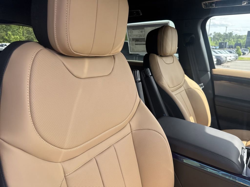 New 2025 Land Rover Range Rover Sport Dynamic SE image 21