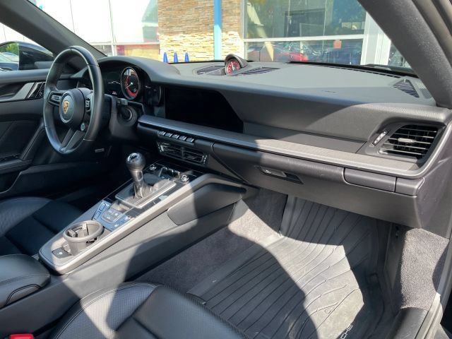 Used 2021 Porsche 911 Carrera S RWD image 33