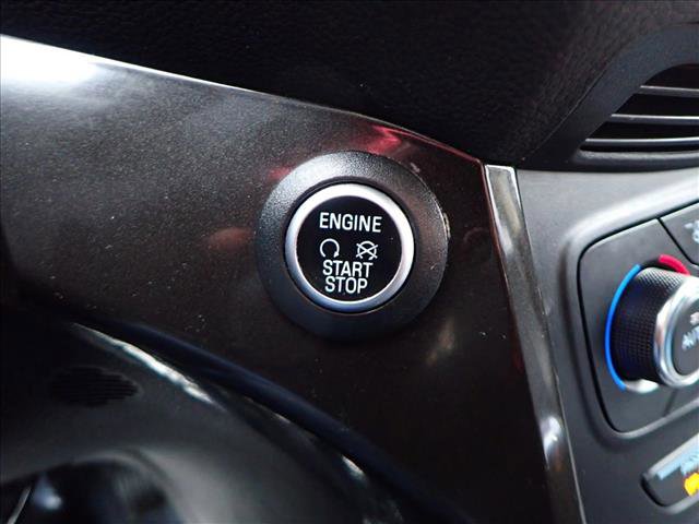 Used 2017 Ford Escape Titanium image 23