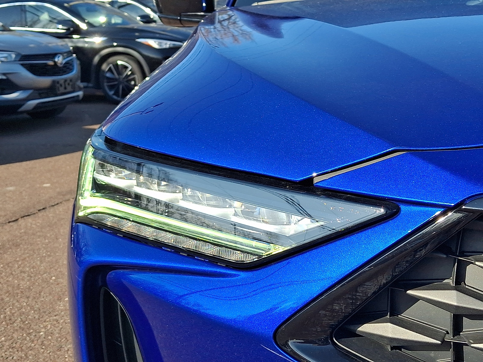 Used 2023 Acura MDX A-Spec image 9