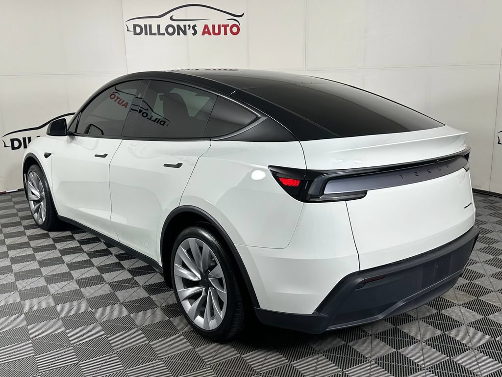 Used 2026 Tesla Model Y AWD image 6