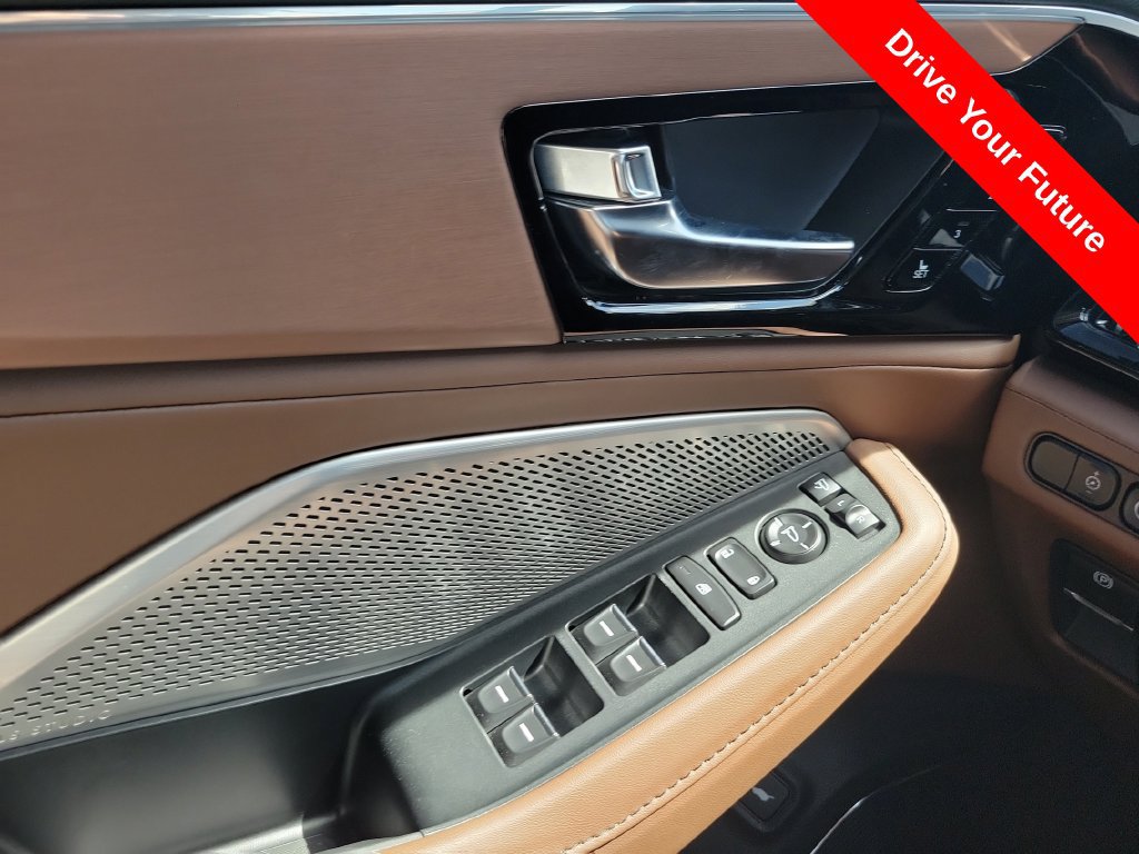 Used 2024 Acura MDX w/ Technology Package AWD/4WD image 17