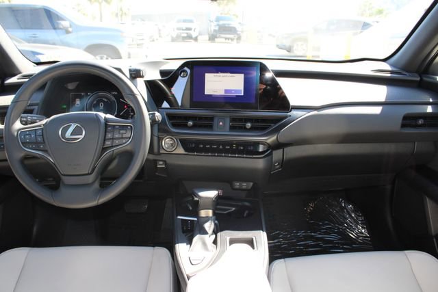 Certified 2024 Lexus UX 250h FWD image 10