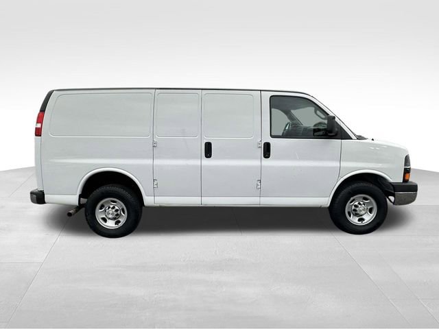 Used 2023 Chevrolet Express 2500 w/ Driver Convenience Package image 28