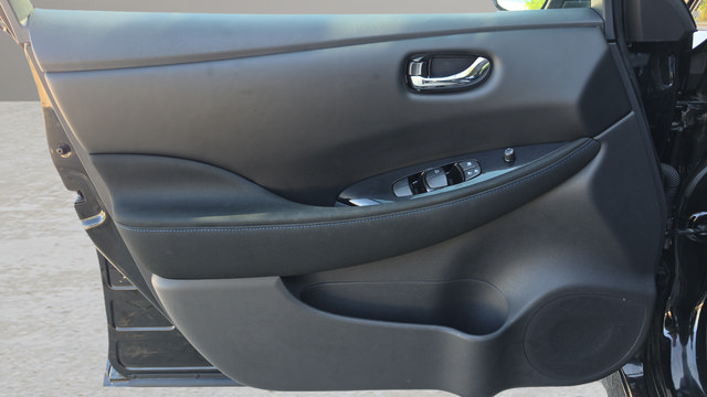 Used 2025 Nissan Leaf SV Plus FWD image 42