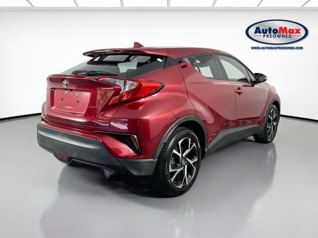 Used 2018 Toyota C-HR XLE FWD image 2