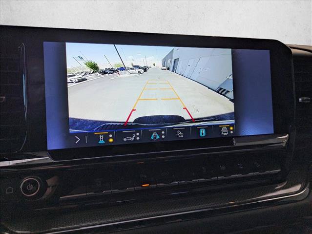 Used 2025 Chevrolet Silverado 2500 ZR2 w/ Technology Package AWD/4WD image 14