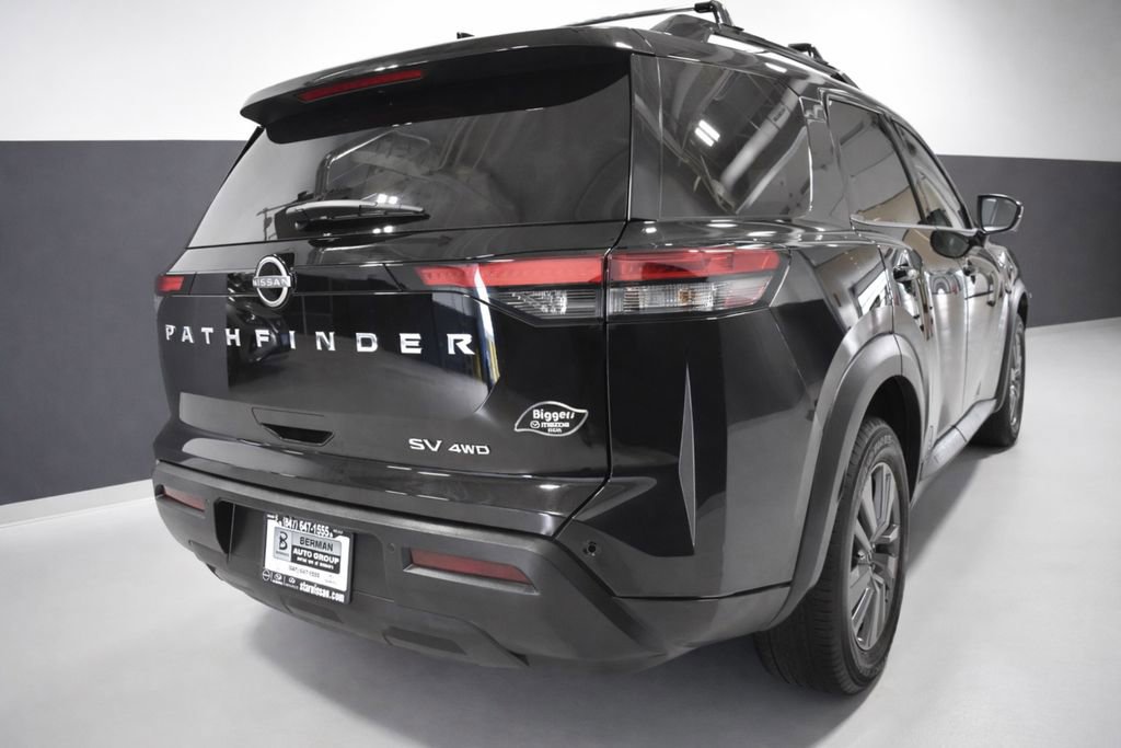 Certified 2023 Nissan Pathfinder SV image 8