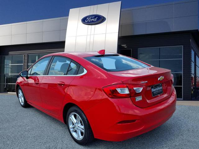 Used 2017 Chevrolet Cruze LT FWD image 3