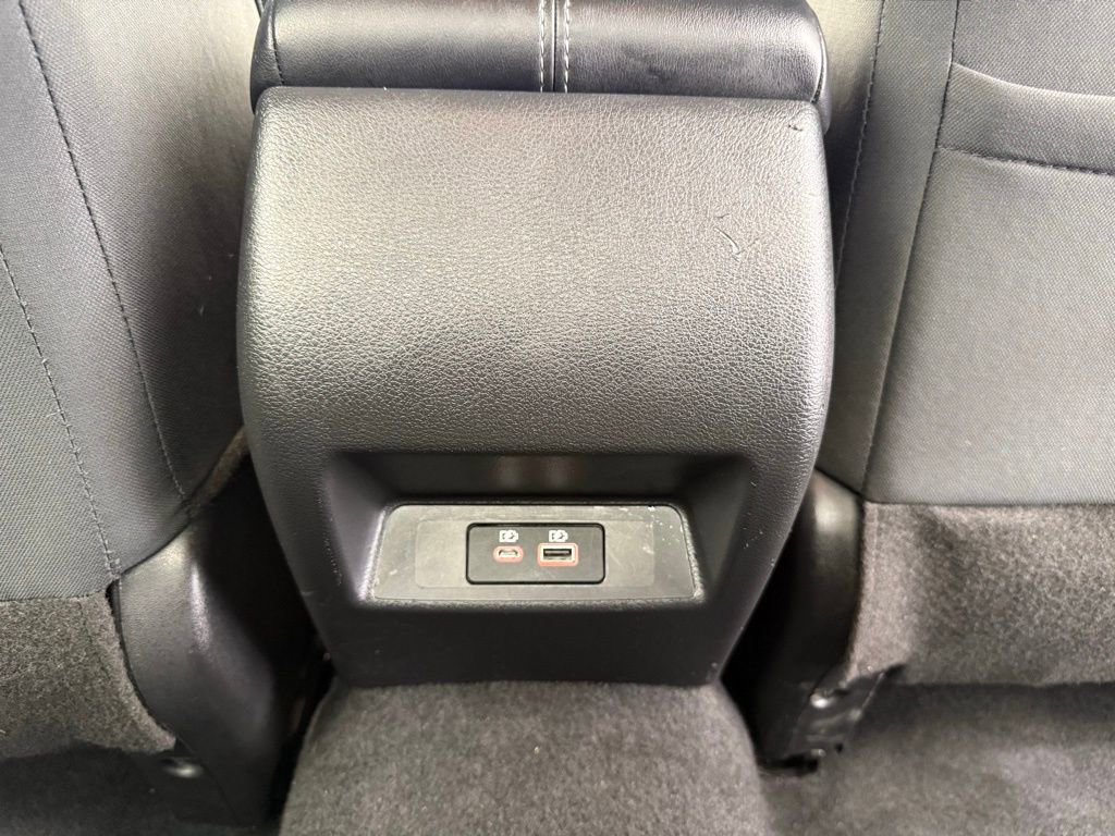 Used 2025 Nissan Altima 2.5 SV FWD image 27