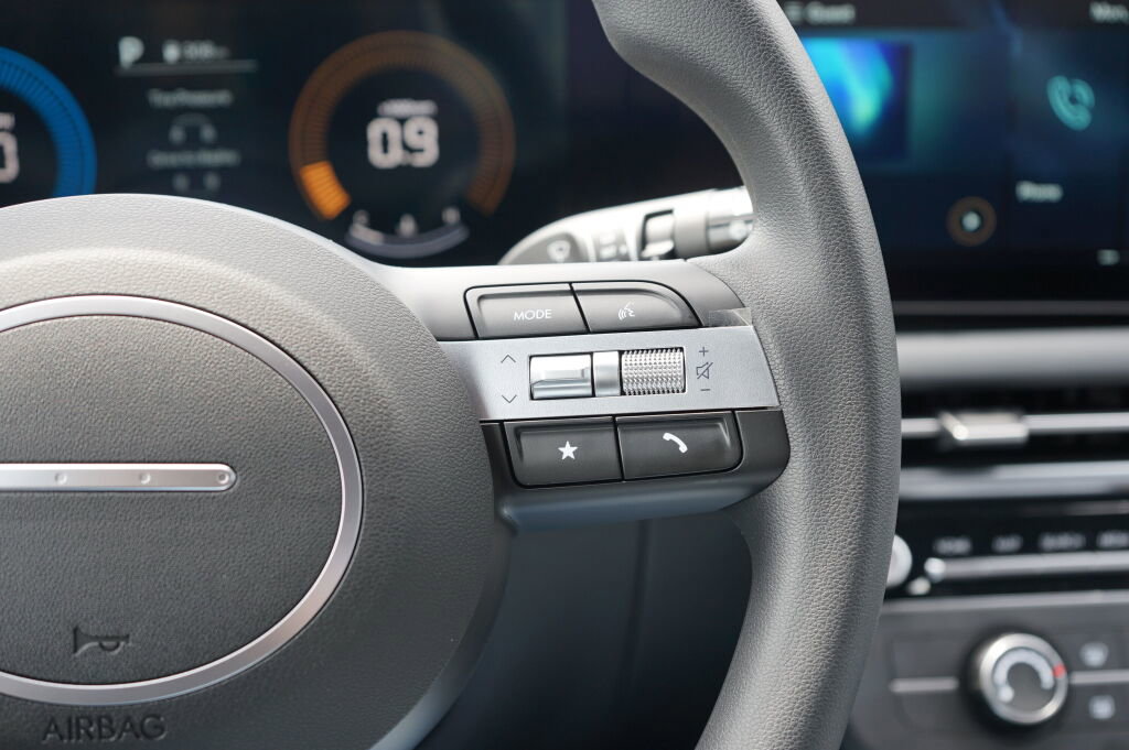 New 2025 Hyundai Santa Cruz SE AWD/4WD image 19